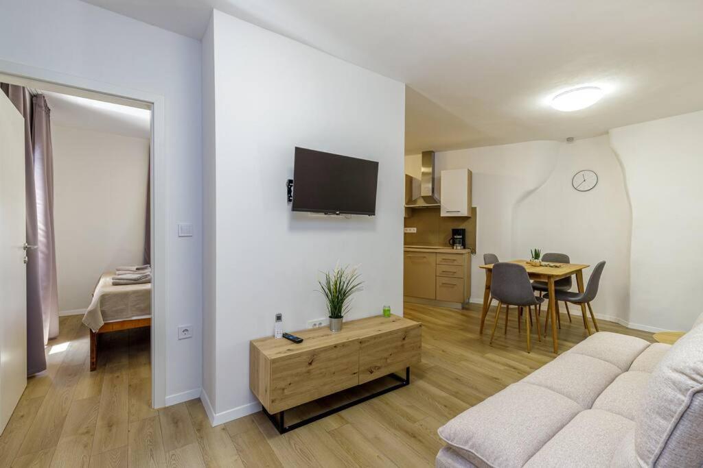 KaštelirHouse Aves 1公寓 外观 照片